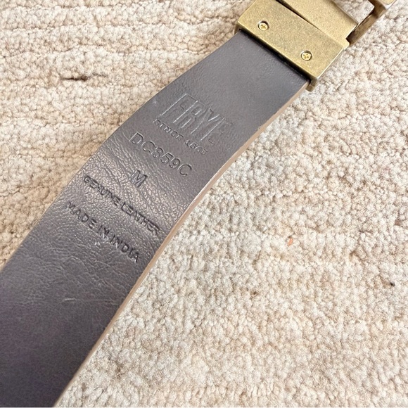 FRYE Women’s Genuine Leather Reversible Belt w/ LOGO size Medium - Picture 6 of 8